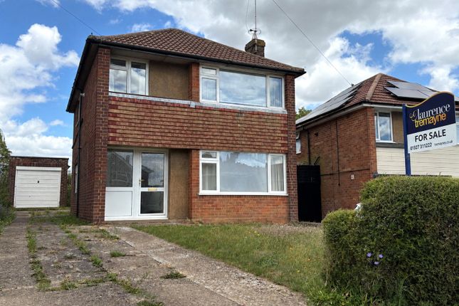 3 bed property, in The Slade, £290,000