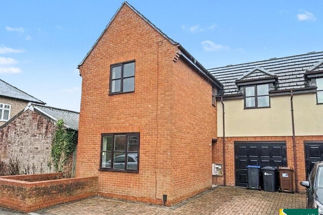 3 bed property, in Brookland Road, £269,950