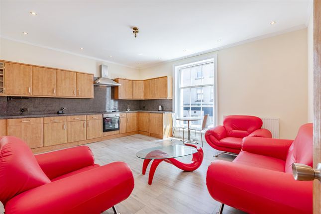 1 bed property, in Seaside Road, £125,000