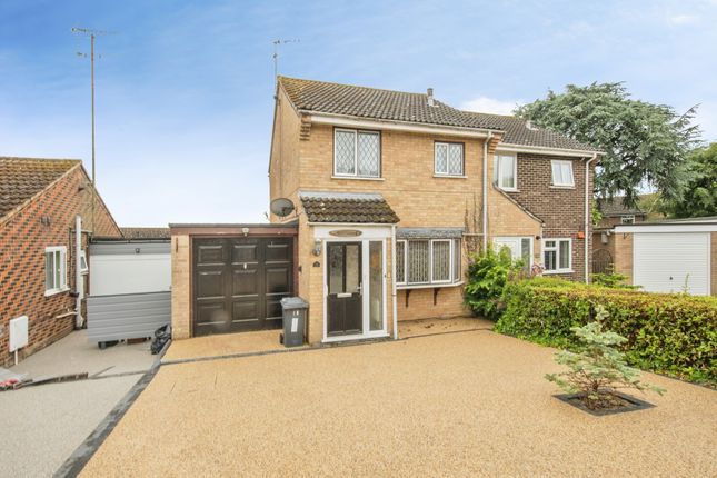 3 bed property, in Prittlewell Close, £230,000