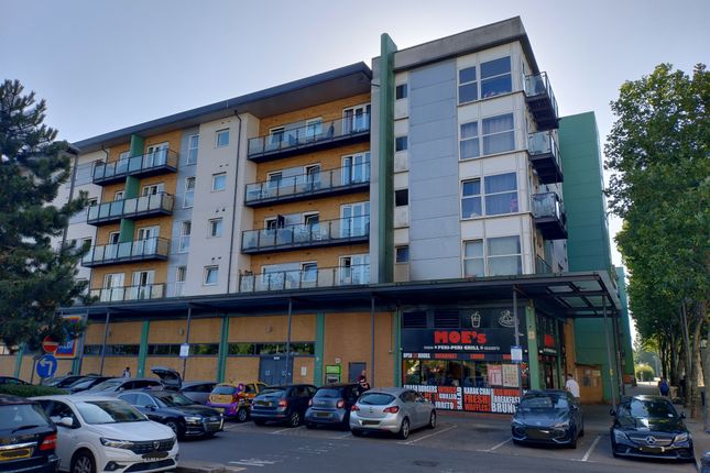 2 bed property, in 221, £120,000