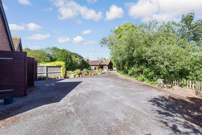 4 bed property, in Lower Sands, £425,000