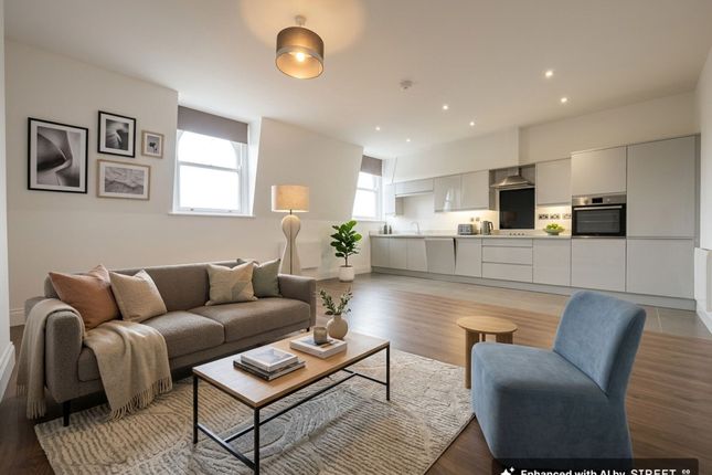 2 bed property, in 10 Esplanade Gardens, £130,000