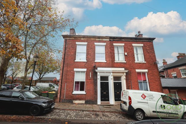5 bed property, in Frenchwood Street, £200,000