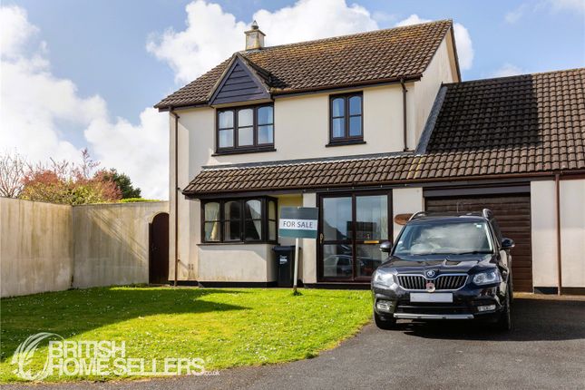 3 bed property, in St. Petrocs Close, £440,000