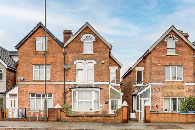 6 bed property, in Station Road, £260,000