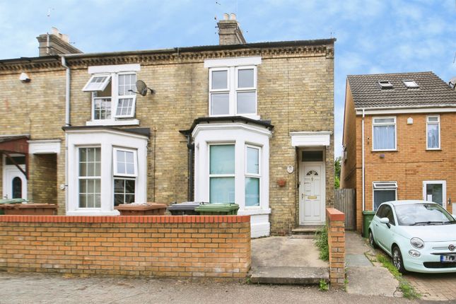 2 bed property, in George Street, £170,000