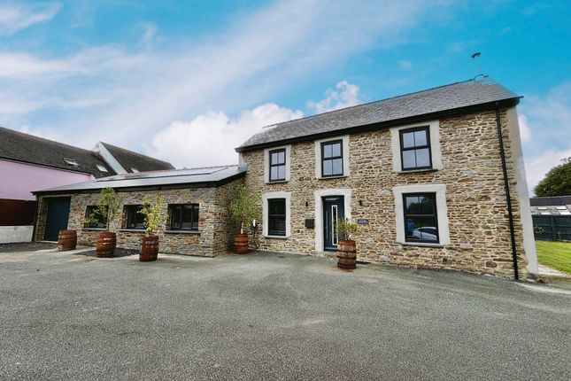 5 bed property, in Burton, £650,000