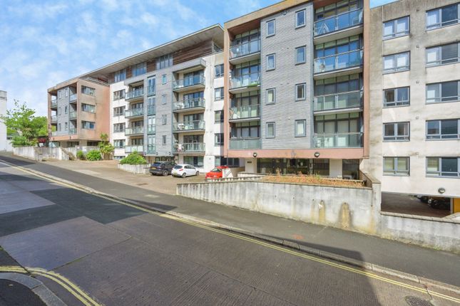 1 bed property, in Constantine Street, £90,000