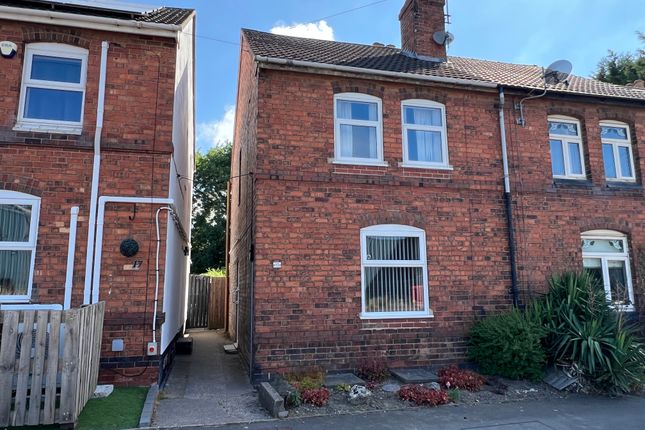 2 bed property, in Woodland Road, £140,000