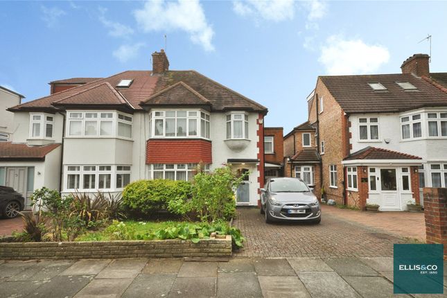 4 bed property, in Sandringham Gardens, £975,000