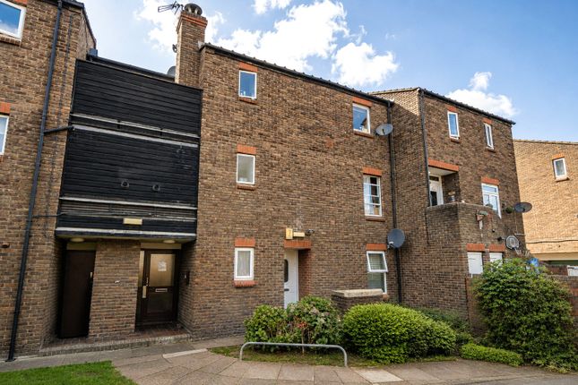 1 bed property, in Glimpsing Green, £205,000