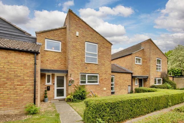 4 bed property, in Manor Forstal, £500,000