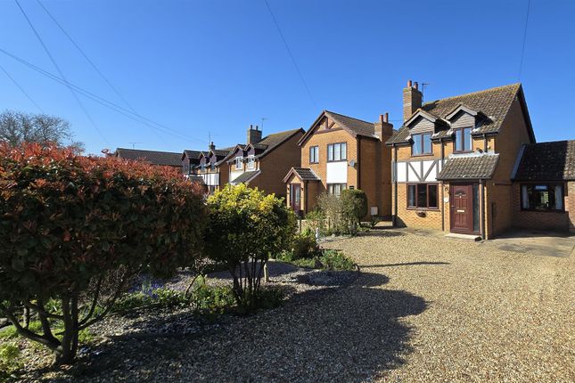 2 bed property, in Lowgate, £199,950