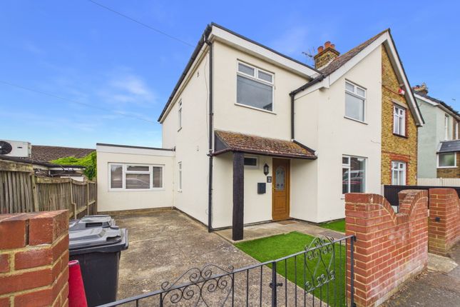 4 bed property, in Freemans Road, £425,000
