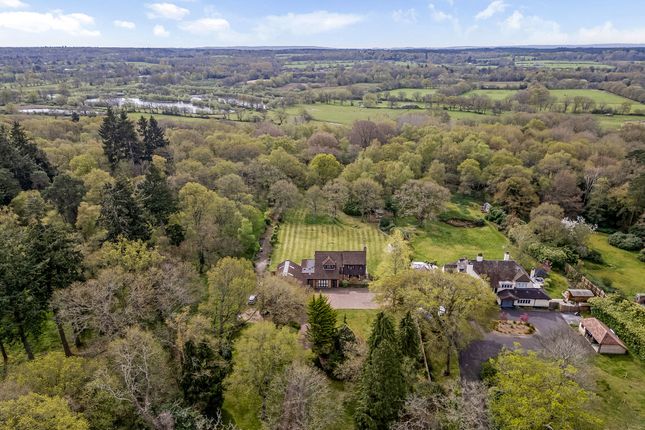 4 bed property, in Fleet Hill, £2,000,000