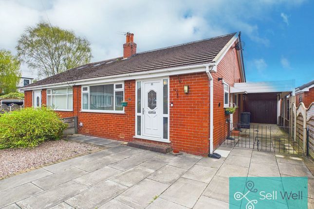 2 bed property, in Everard Close, £300,000