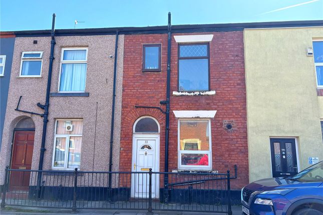 2 bed property, in Mary Street, £120,000