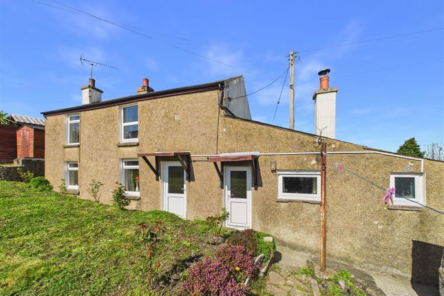 2 bed property, in Ruardean Hill, £240,000