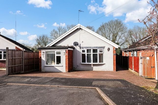 2 bed property, in Charnwood Close, £270,000
