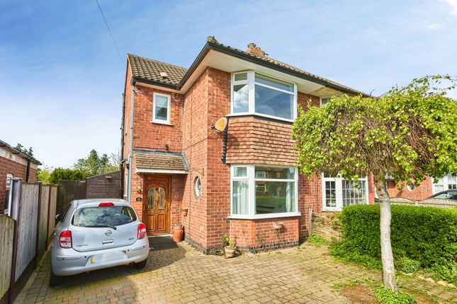 3 bed property, in Charles Avenue, £260,000