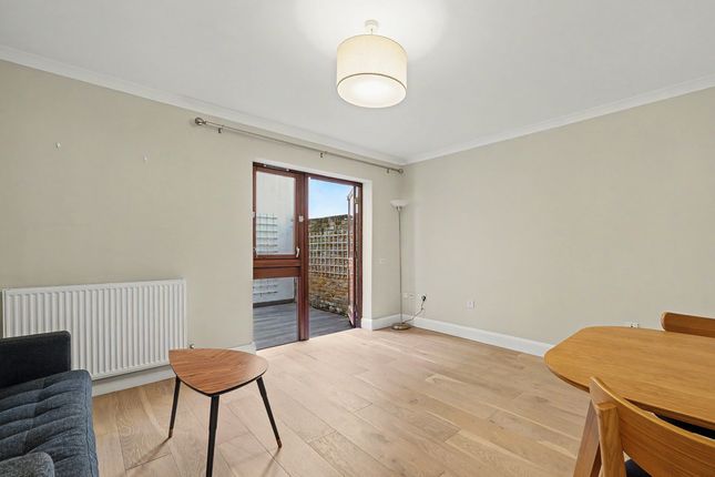 1 bed property, in Bowland Yard, £795,000