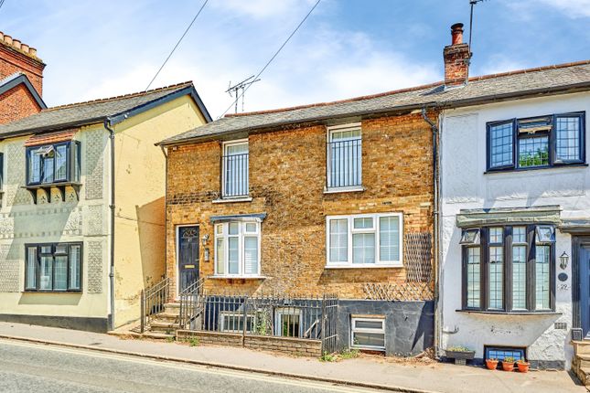 1 bed property, in Silver Street, £135,000