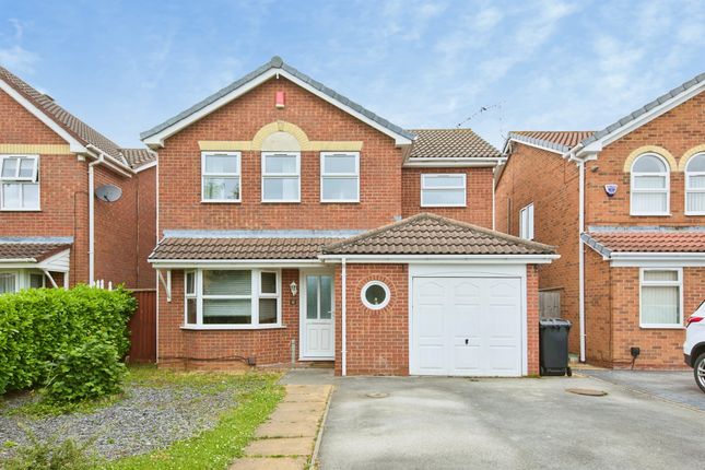 4 bed property, in Mill Hill, £325,000