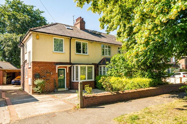 3 bed property, in Wetherby Road, £400,000