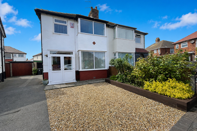 3 bed property, in Crescent Avenue, £180,000