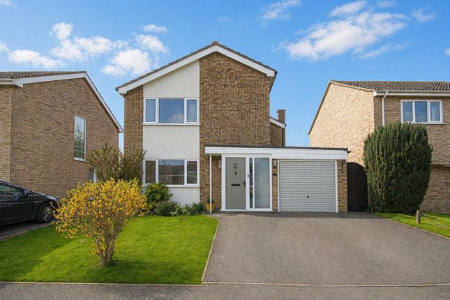Land, in Strollers Way, £400,000