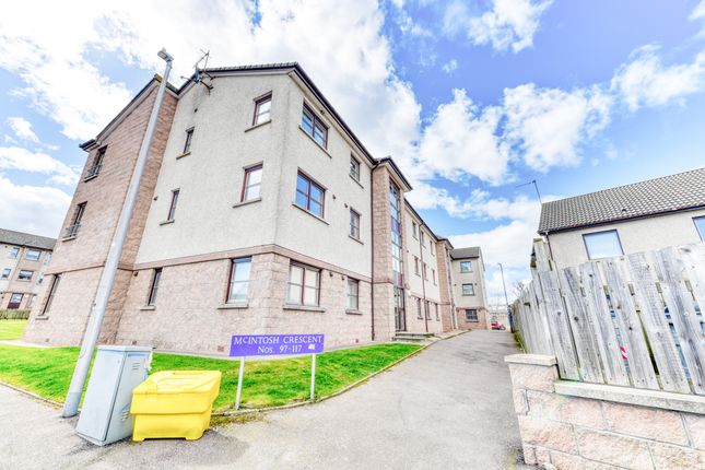 2 bed property, in Mcintosh Crescent, £95,000