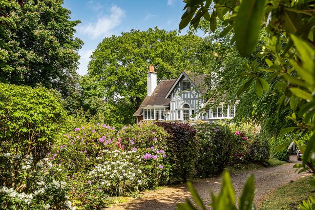 6 bed property, in Waterhouse Lane, £1,795,000