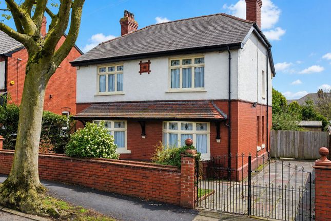 4 bed property, in Kiln Lane, £450,000