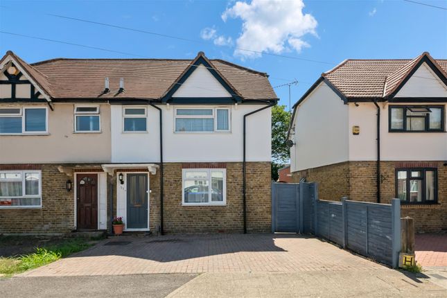 3 bed property, in Wescott Way, £500,000