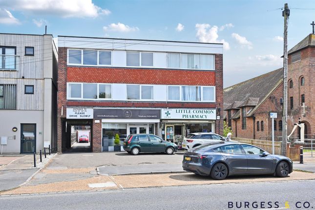 3 bed property, in Cooden Sea Road, £180,000
