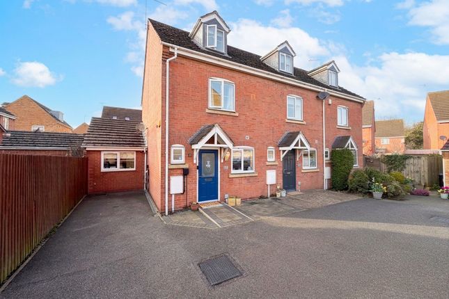 3 bed property, in Charlestown, £190,000