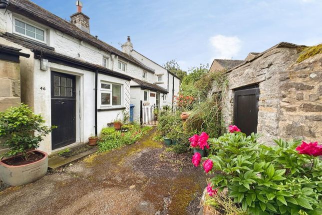 1 bed property, in West Street, £159,000