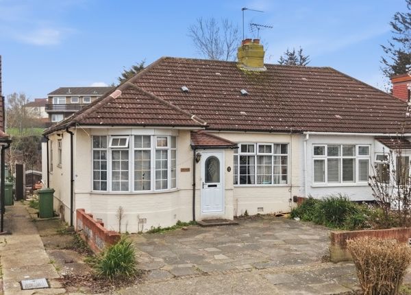 4 bed property, in Heather Drive, £500,000