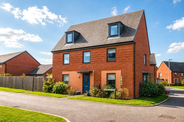 5 bed property, in Tithebarn, £575,000