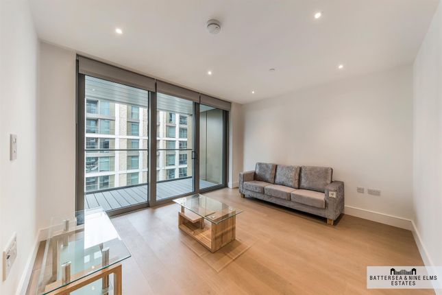 1 bed property, in Chartwell House, £650,000