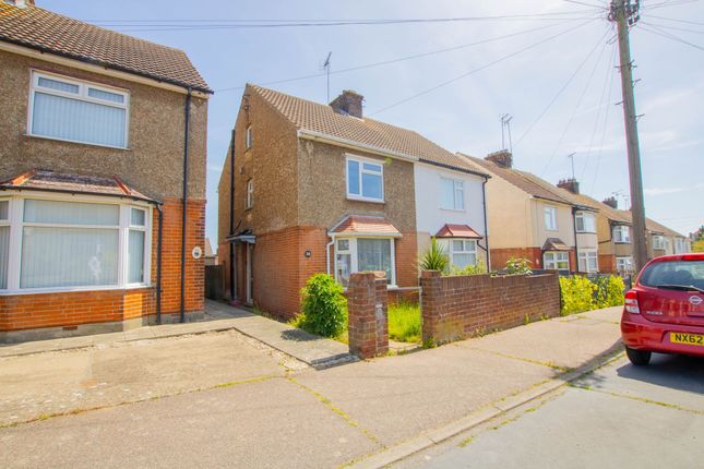 2 bed property, in Lime Avenue, £150,000
