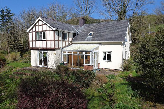 3 bed property, in Carno, £350,000