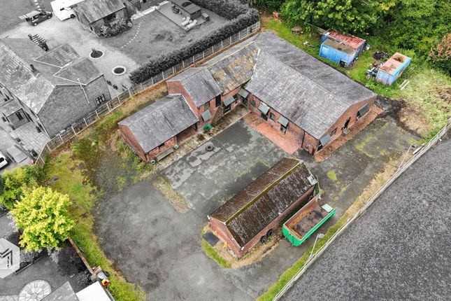Studio, in Bedford Lodge Farm, £525,000