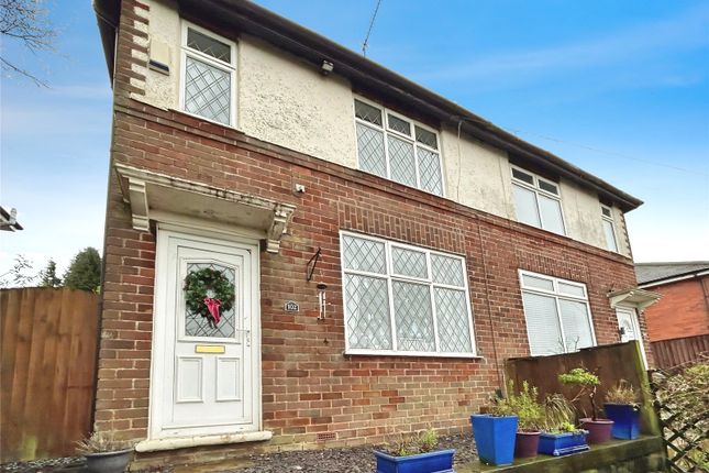 2 bed property, in Broadway, £150,000