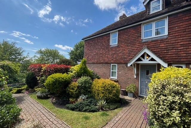 3 bed property, in High House Court, £290,000
