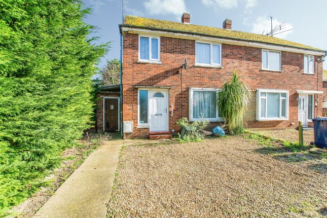 3 bed property, in Cocketts Drive, £90,000