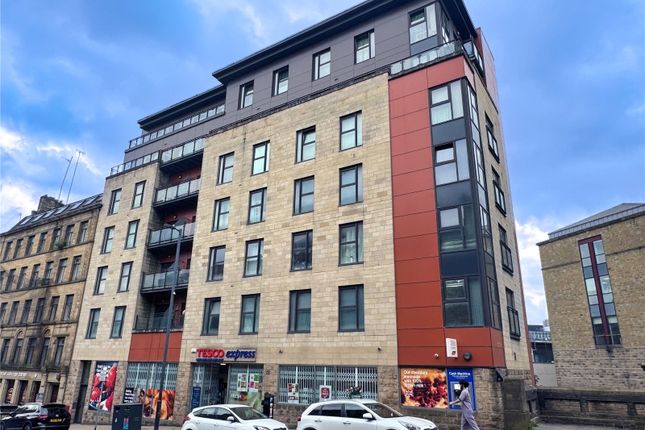 2 bed property, in Sunbridge Road, £85,000