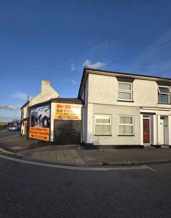 Studio, in Station Road North, £112,950