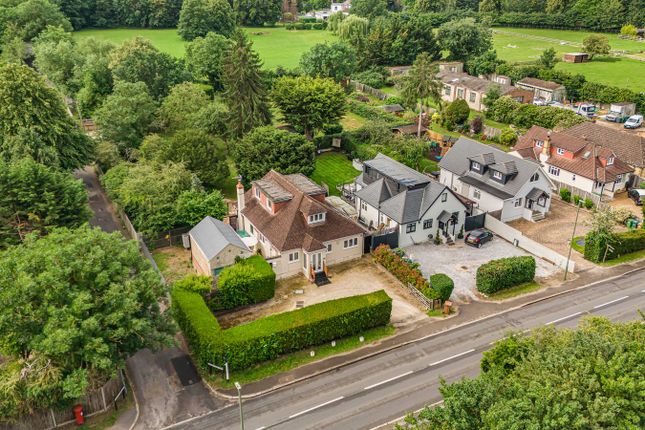 3 bed property, in Chertsey Road, £1,250,000